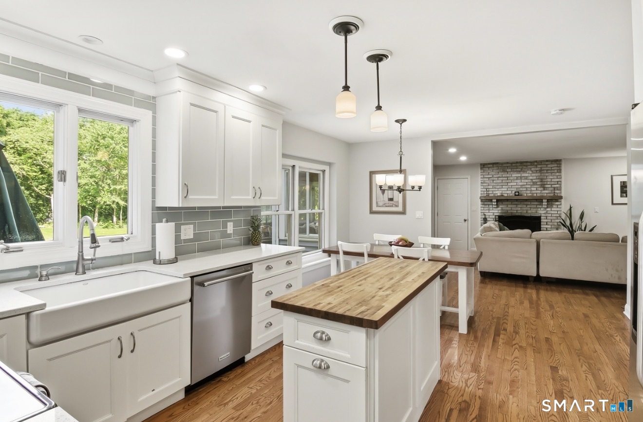 941 Nut Plains Road Guilford, CT 06437 - Photo 5 of 40