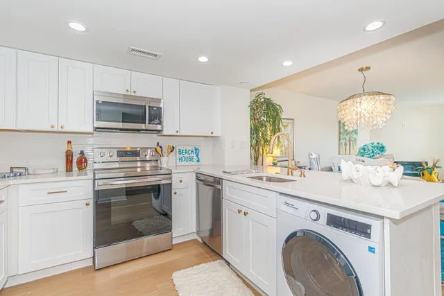 $349,000 | 311 69th Avenue North, Unit 302, Myrtle Beach, SC 29572