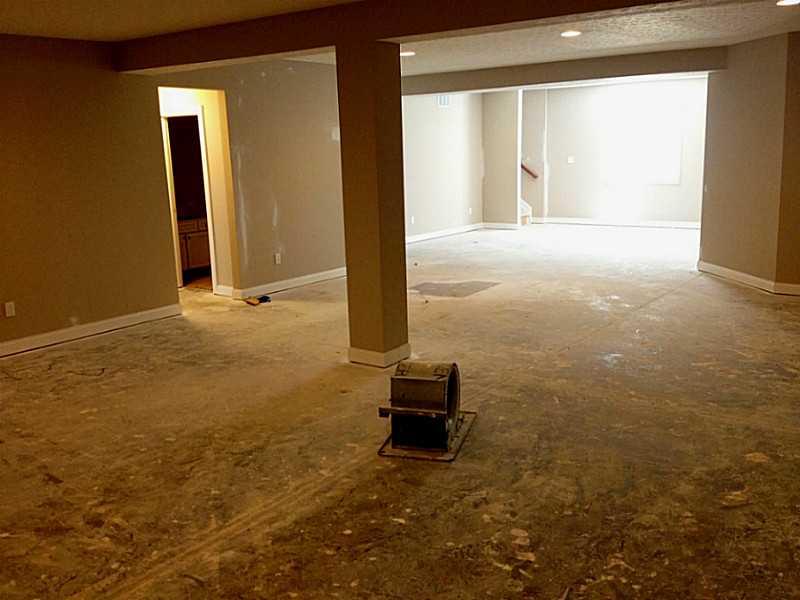 6226 Ruthven Street Noblesville, IN 46062 - Photo 4 of 8 Gallery Image 4
