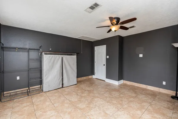 $169,900 | 970 Charleston Circle, Bridge City, TX 77611