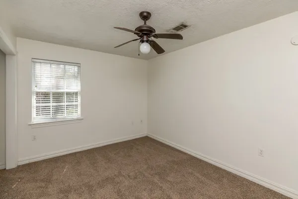 $169,900 | 970 Charleston Circle, Bridge City, TX 77611