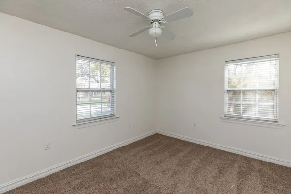 $169,900 | 970 Charleston Circle, Bridge City, TX 77611