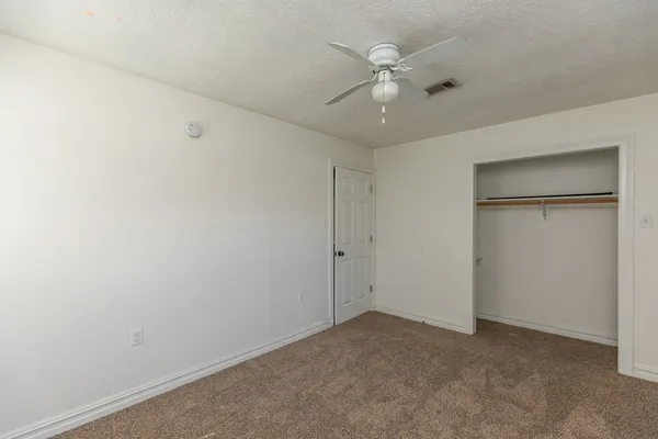 $169,900 | 970 Charleston Circle, Bridge City, TX 77611