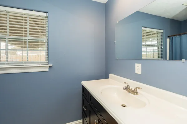 $169,900 | 970 Charleston Circle, Bridge City, TX 77611