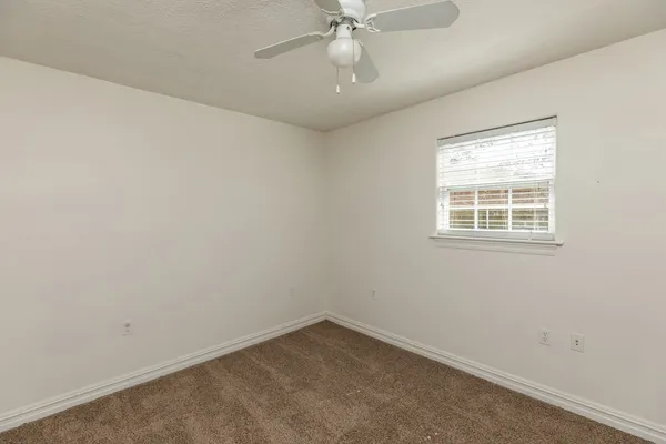 $169,900 | 970 Charleston Circle, Bridge City, TX 77611