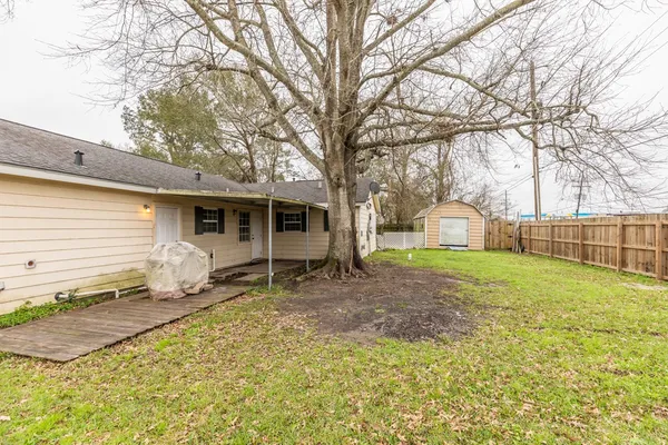 $169,900 | 970 Charleston Circle, Bridge City, TX 77611