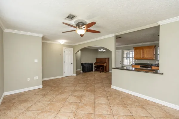 $169,900 | 970 Charleston Circle, Bridge City, TX 77611