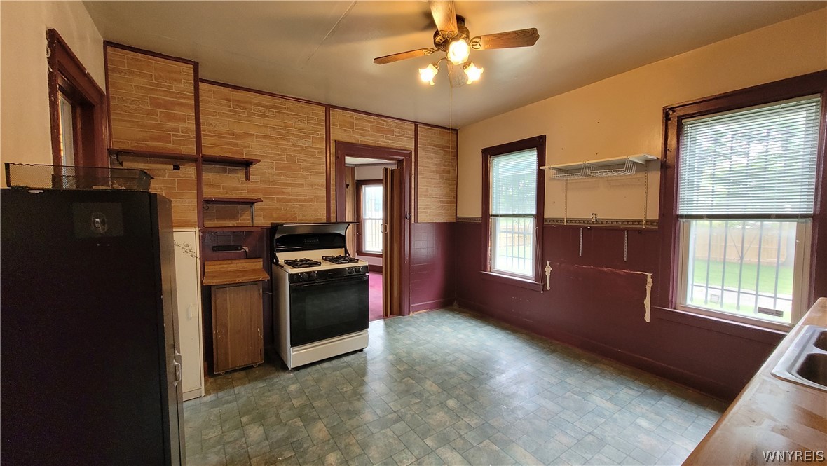325 Box Avenue Buffalo, NY 14211 - Photo 7 of 18