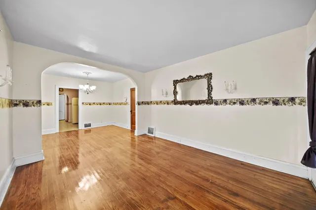 $124,900 | 228 Wall Street, Jackson, MI 49203