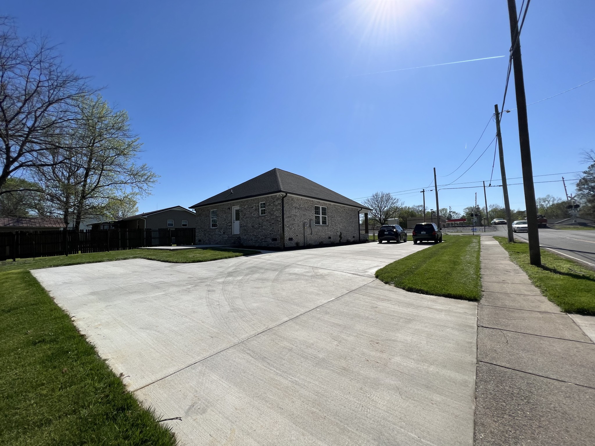 1093 Main Street Greenbrier, TN 37073 - Photo 25 of 26 a view of balcony with two yard