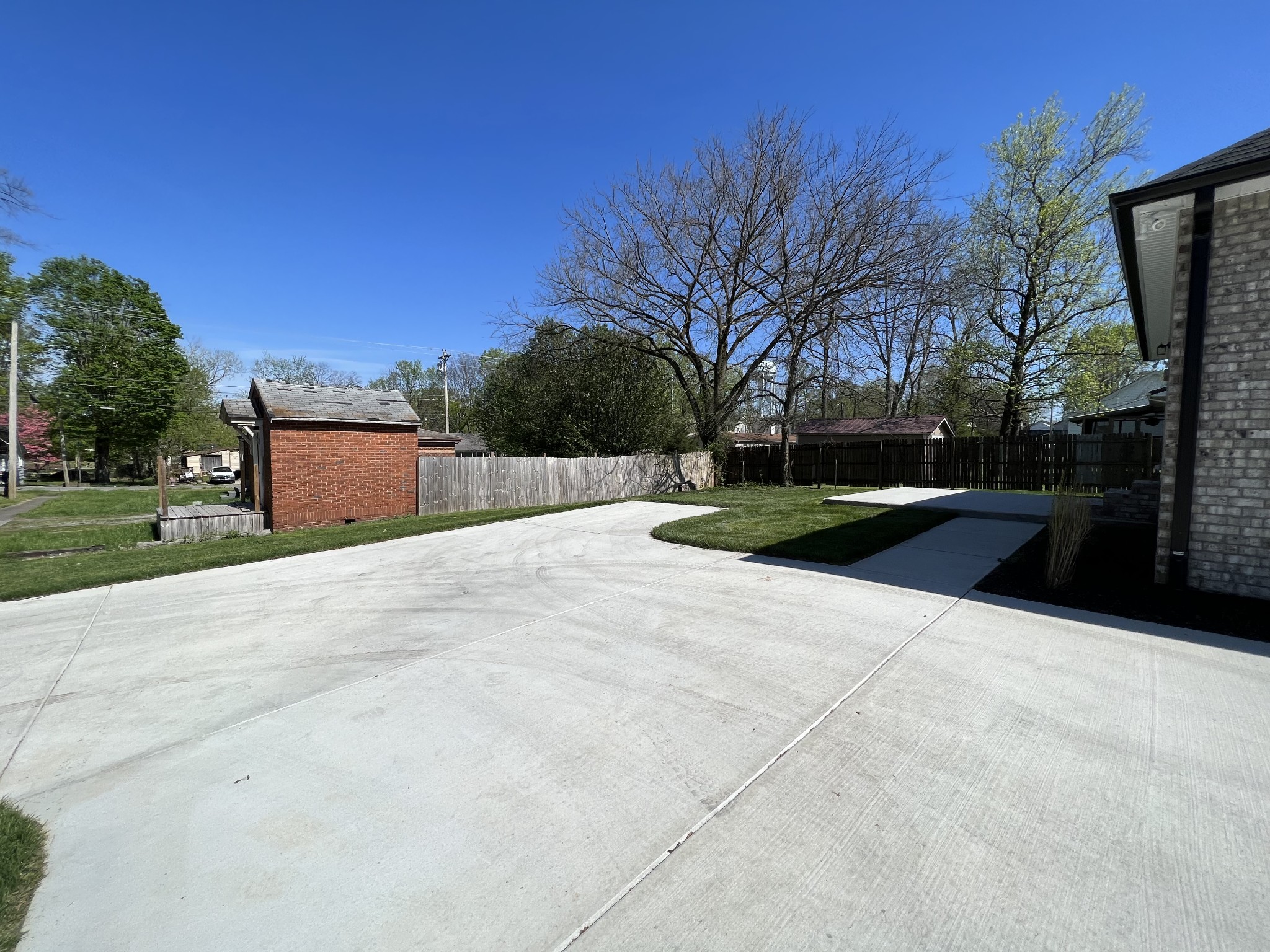1093 Main Street Greenbrier, TN 37073 - Photo 26 of 26 a view of outdoor space with yard