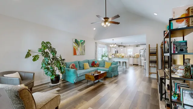 $340,000 | 1093 Main Street, Greenbrier, TN 37073