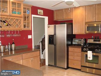 302 Suffolk Road Flourtown, PA 19031 - Photo 2 of 12 Kitchen