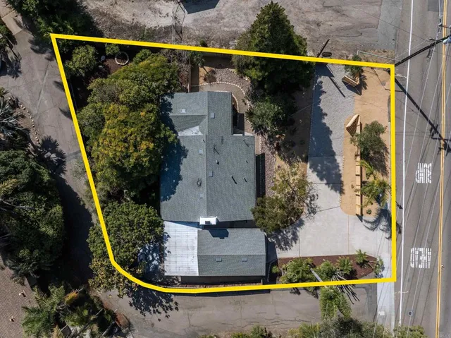 $1,595,000 | 2275 Ivy Road, Oceanside, CA 92054