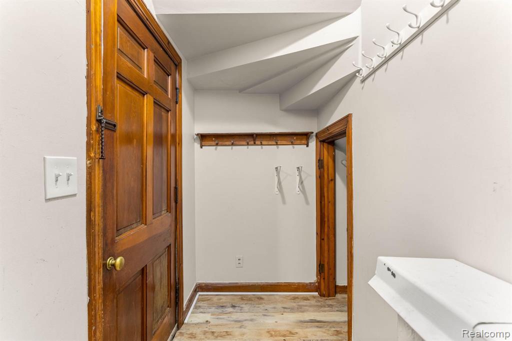 333 Woodward Avenue Rochester, MI 48307 - Photo 25 of 51