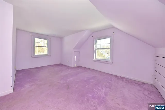 $638,000 | 84 Maplewood Avenue, Hillsdale, NJ 07642