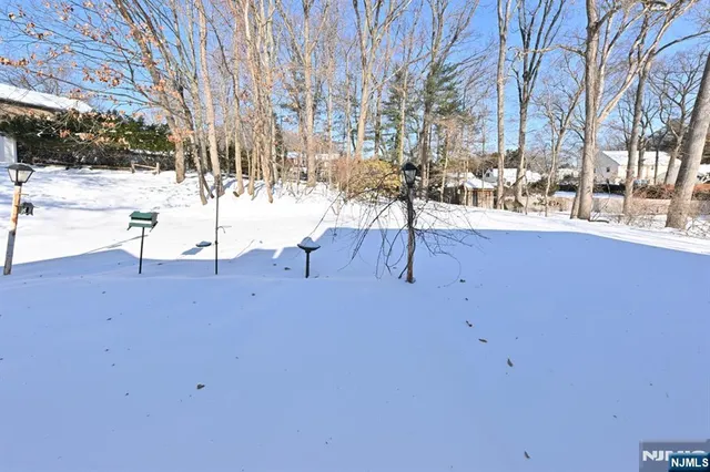 $638,000 | 84 Maplewood Avenue, Hillsdale, NJ 07642