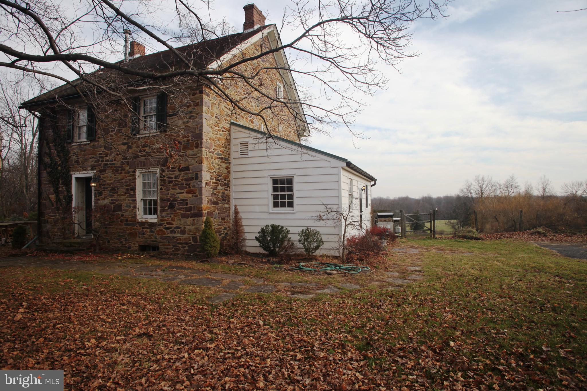 7082 Sladek Road New Hope, PA 18938 - Photo 17 of 41