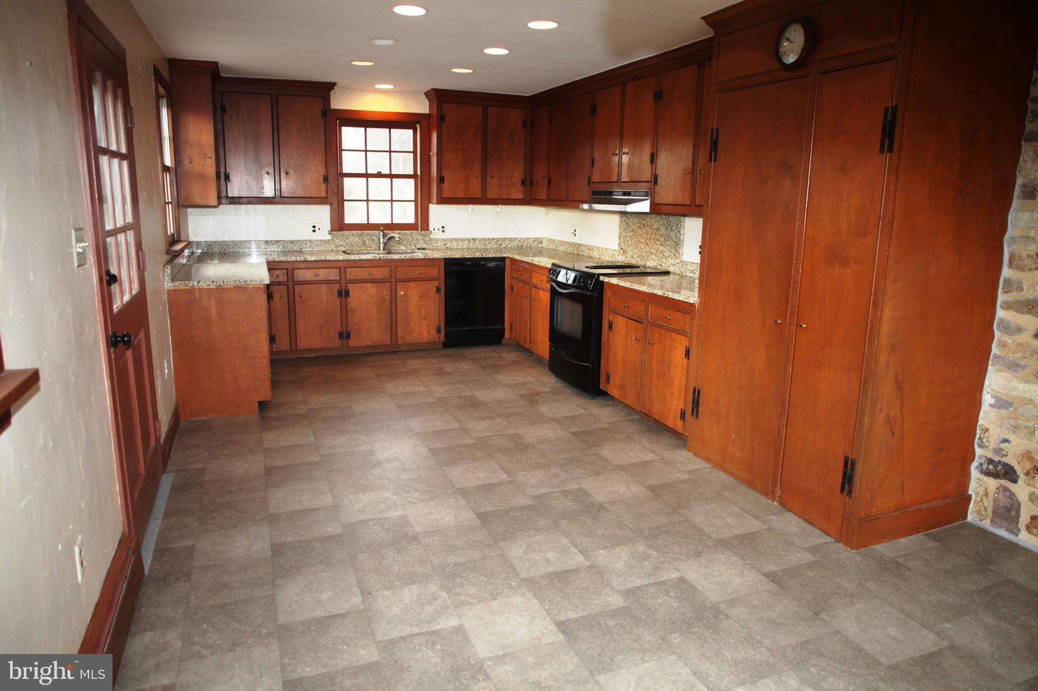 7082 Sladek Road New Hope, PA 18938 - Photo 20 of 41