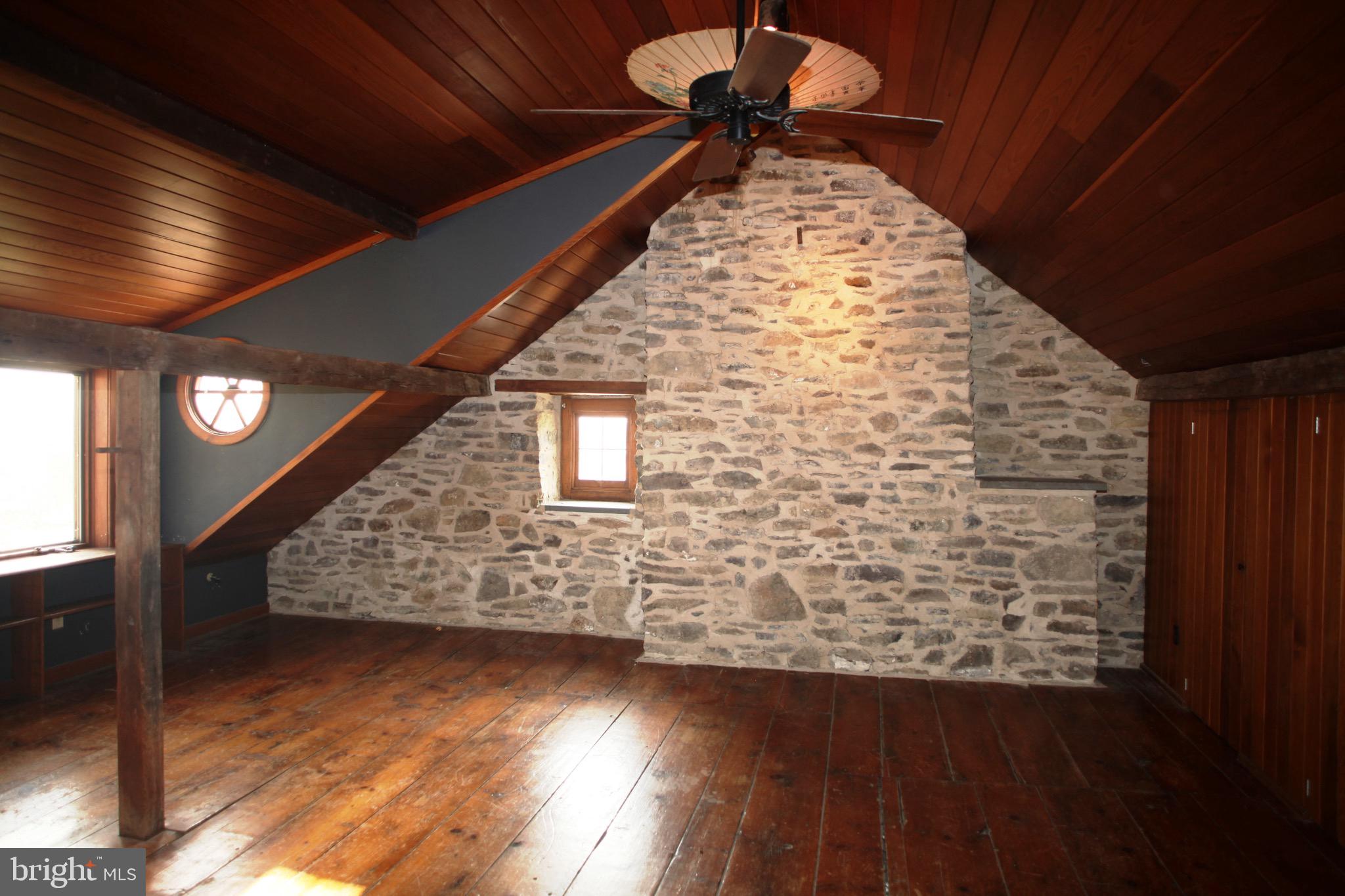 7082 Sladek Road New Hope, PA 18938 - Photo 27 of 41