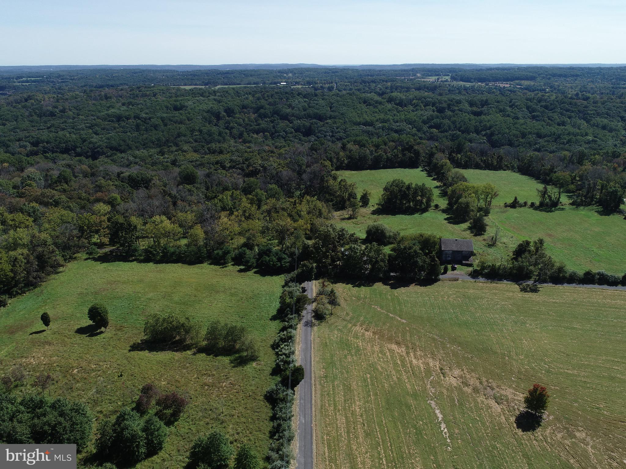 7082 Sladek Road New Hope, PA 18938 - Photo 9 of 41