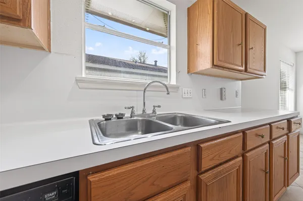 $1,900 | 11002 Bradford Way Drive, Houston, TX 77075