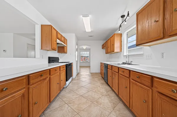 $1,900 | 11002 Bradford Way Drive, Houston, TX 77075