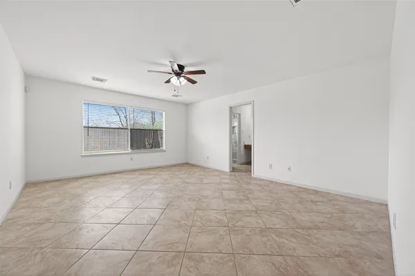 $1,900 | 11002 Bradford Way Drive, Houston, TX 77075