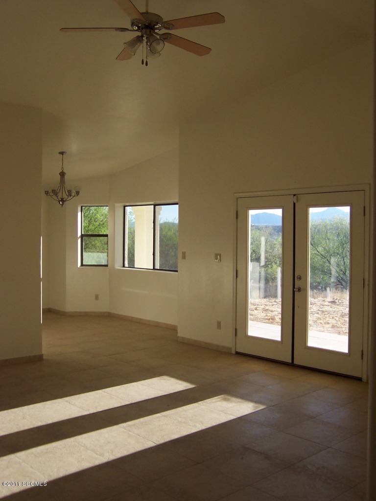 1386 Anclar Court Rio Rico, AZ 85648 - Photo 8 of 15