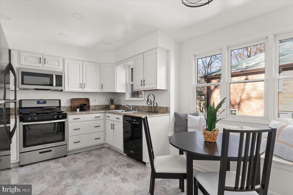 1202 Edgevale Road Silver Spring, MD 20910 - Photo 17 of 44 Eat In Kitchen