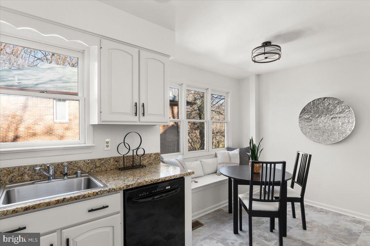 1202 Edgevale Road Silver Spring, MD 20910 - Photo 21 of 44 Eat In Kitchen