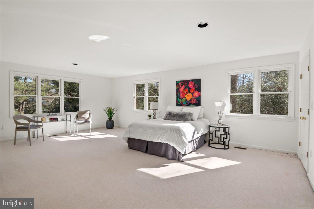 1202 Edgevale Road Silver Spring, MD 20910 - Photo 22 of 44 2nd Primary Bedroom