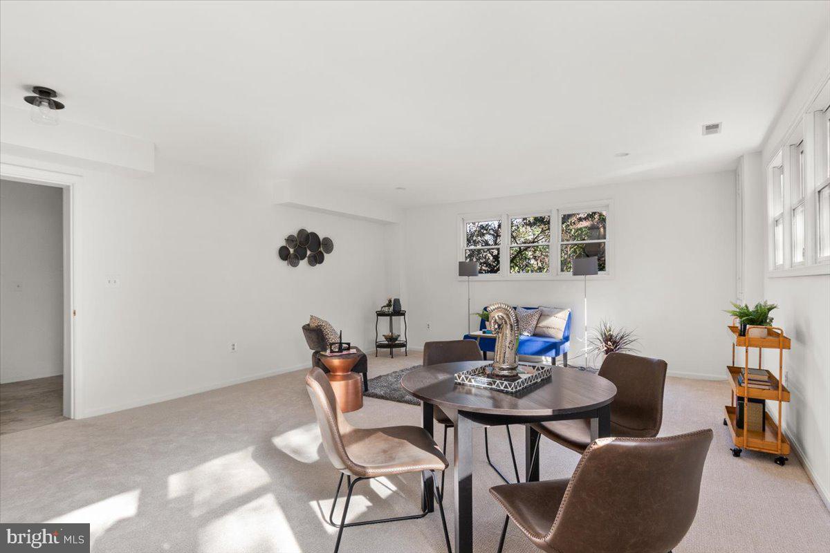 1202 Edgevale Road Silver Spring, MD 20910 - Photo 29 of 44 Guest/Nanny Suite