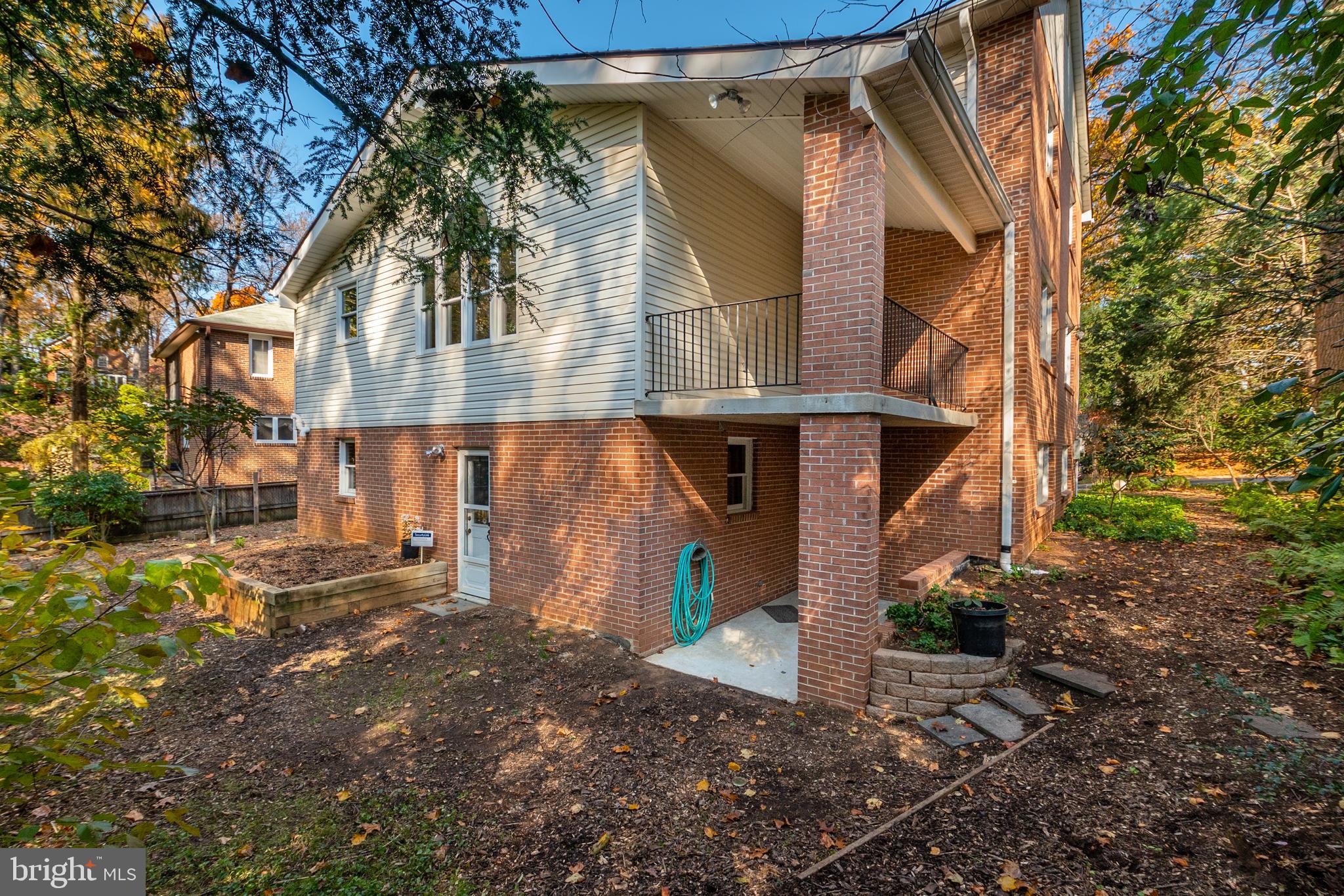 1202 Edgevale Road Silver Spring, MD 20910 - Photo 42 of 44