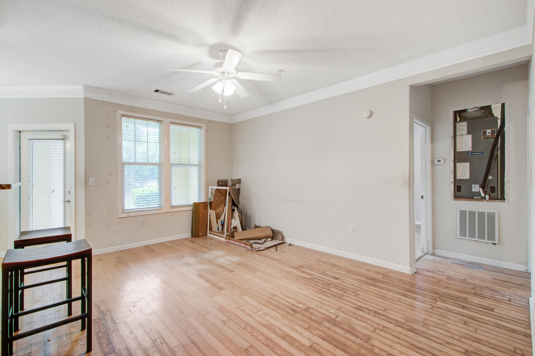 1911 Chatelain Way Mount Pleasant, SC 29464 - Photo 4 of 29 1911 Chatelain Way, Mount pleasant SC (4