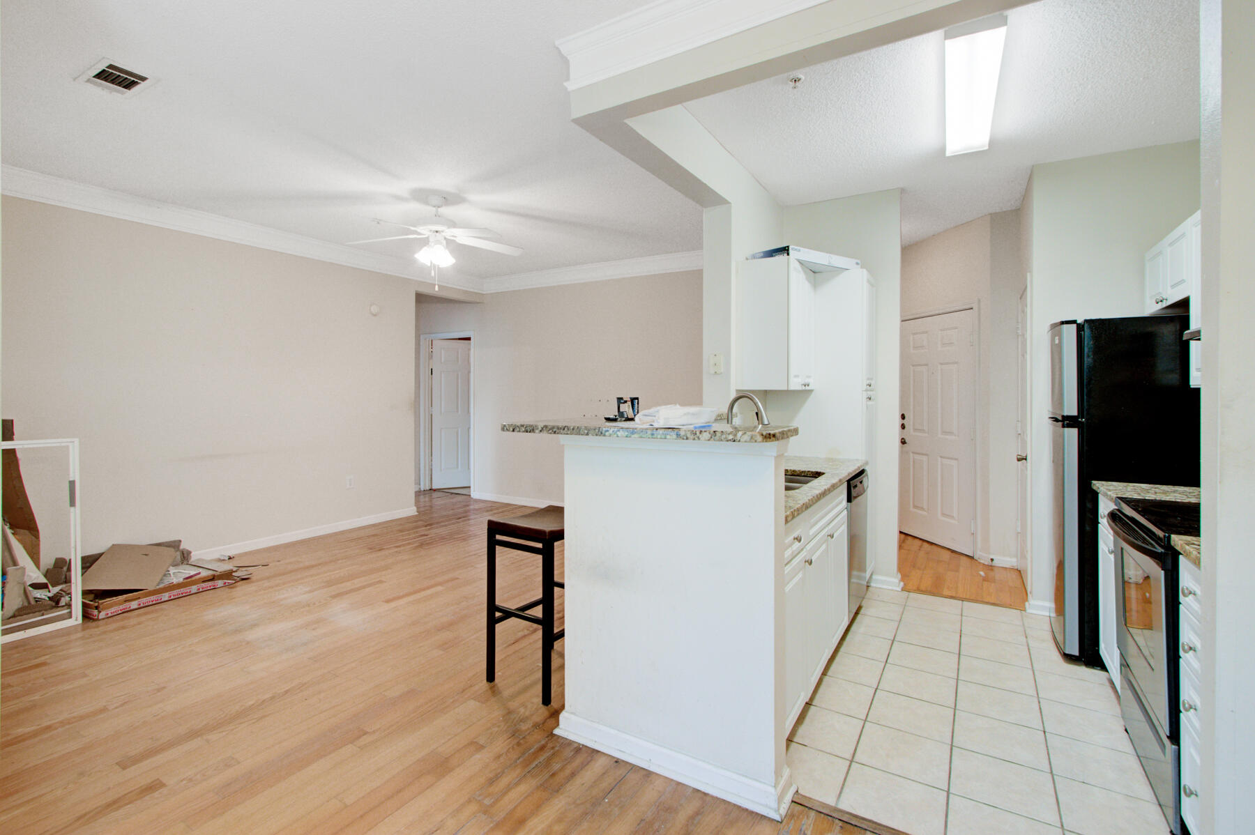 1911 Chatelain Way Mount Pleasant, SC 29464 - Photo 9 of 29 1911 Chatelain Way, Mount pleasant SC (9