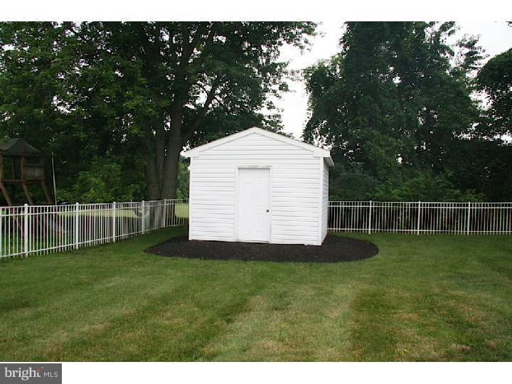 83 Rotterdam Road West Holland, PA 18966 - Photo 22 of 24