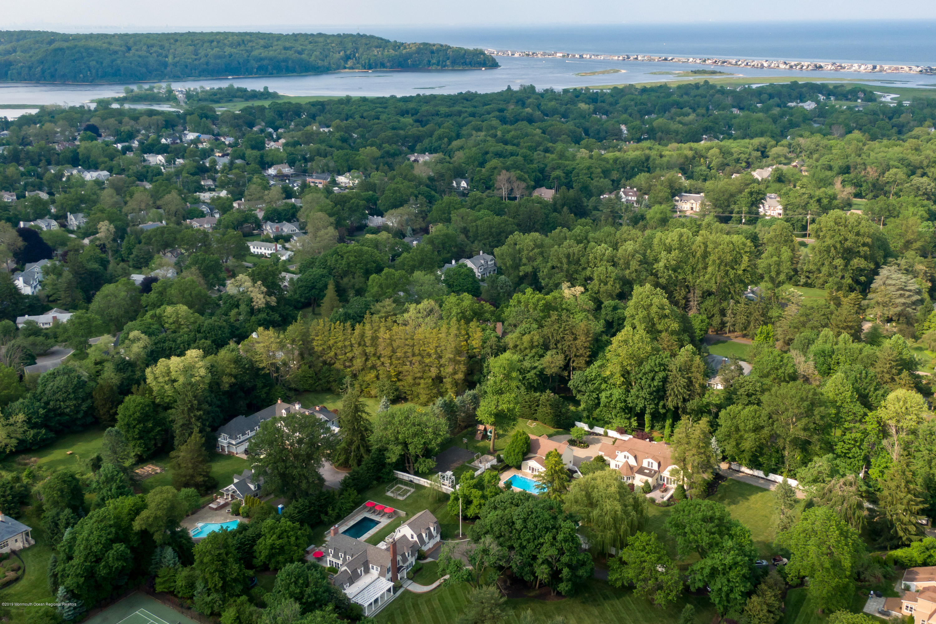 88 1/2 Rumson Road Rumson, NJ 07760 - Photo 2 of 37 Close to beaches!