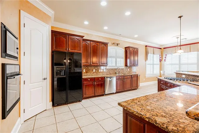 $650,000 | 224 Legrande Bayou Lane, Kenner, LA 70065