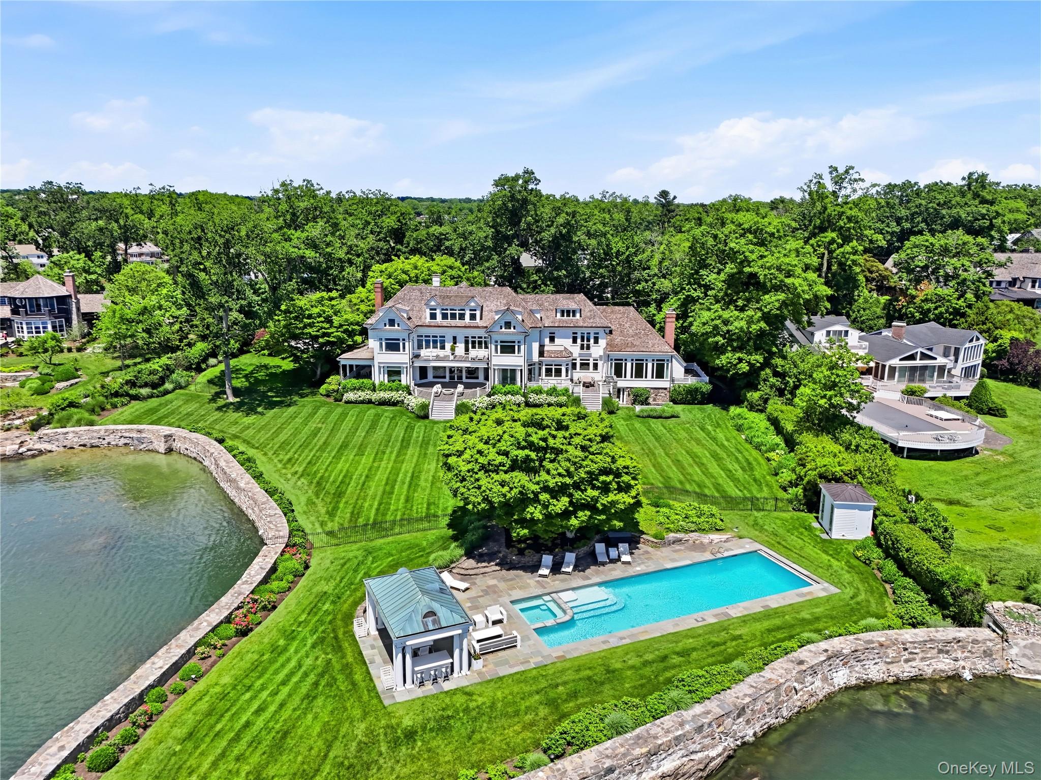 217 Hommocks Road Larchmont, NY 10538 - Photo 3 of 47