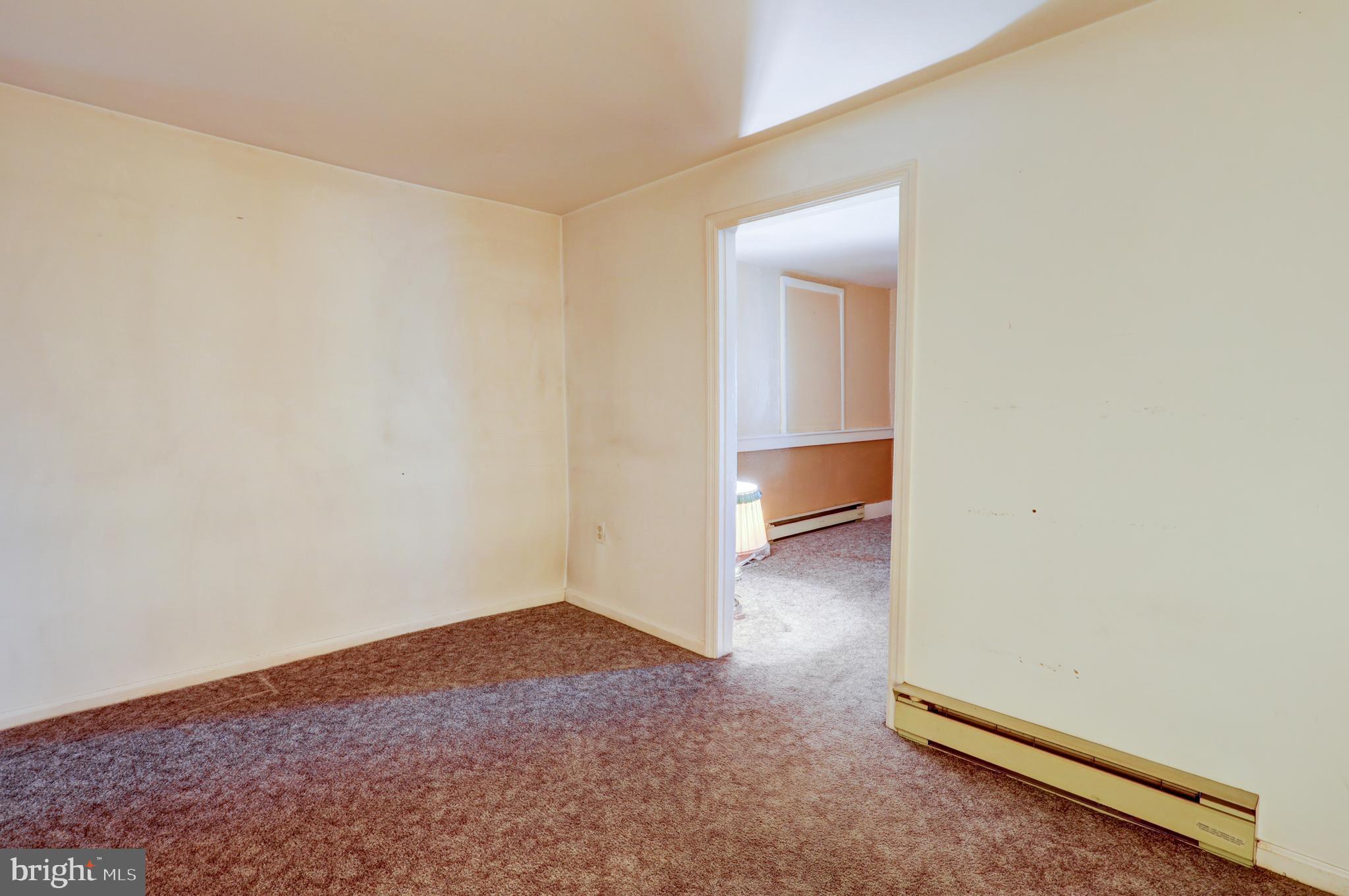 206 Pleasant Hill Drive Lititz, PA 17543 - Photo 16 of 35 an empty room with closet