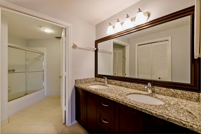 $527,000 | 300 Uno Lago Drive, Unit 405, Juno Beach, FL 33408