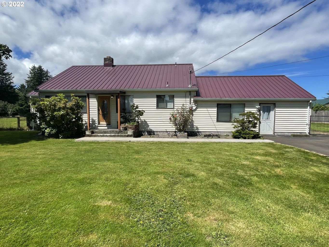 604 Marolf Loop Road Tillamook, OR 97141 - Photo 3 of 29