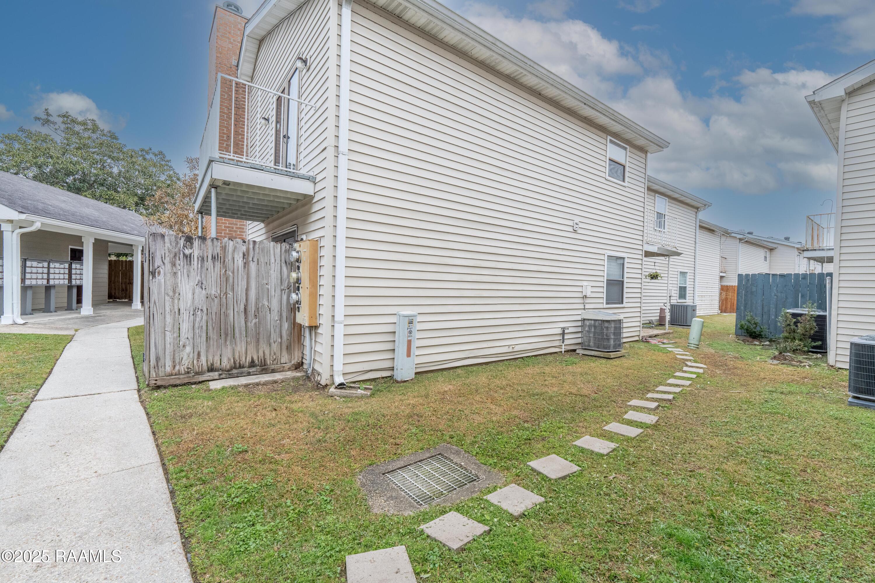 100 Teal Lane, Unit 54 Lafayette, LA 70507 - Photo 2 of 27 100 Teal Lane 54-1-4