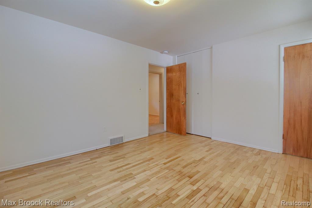 12103 Schultz Street Romulus, MI 48174 - Photo 17 of 28 Gallery Image 17