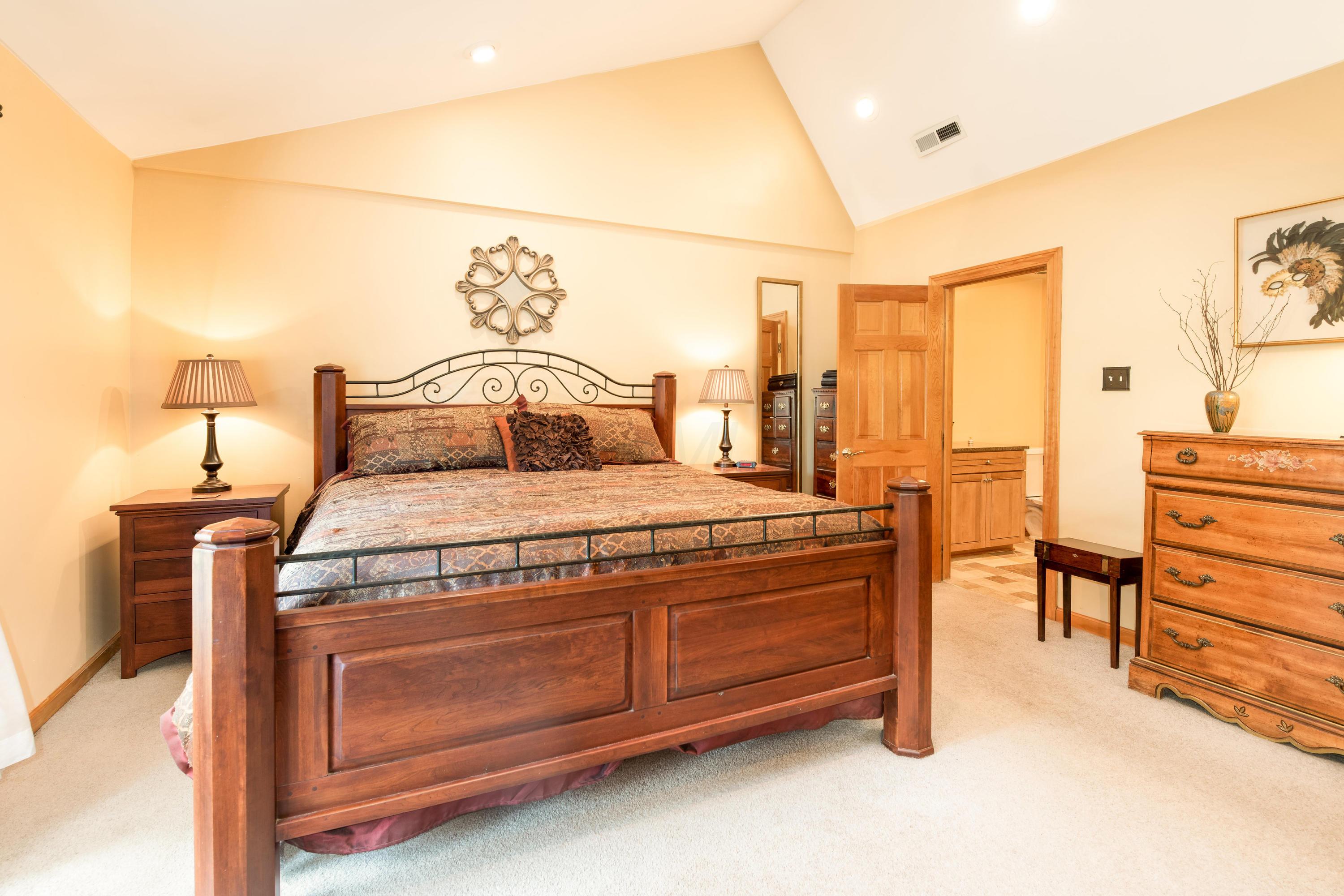 4246 Dublin Road Columbus, OH 43221 - Photo 14 of 25 Gallery Image 14