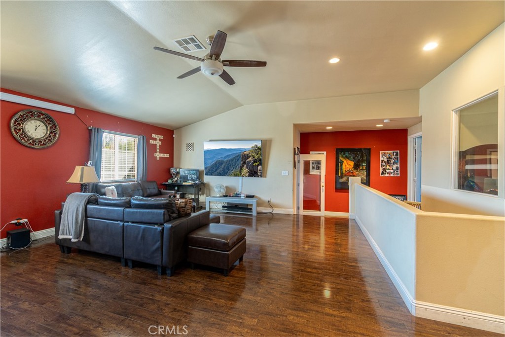 40947 Ridgegate Lane Palmdale, CA 93551 - Photo 28 of 57