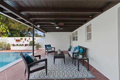 $1,025,000 | 541 Kingfish Road, North Palm Beach, FL 33408