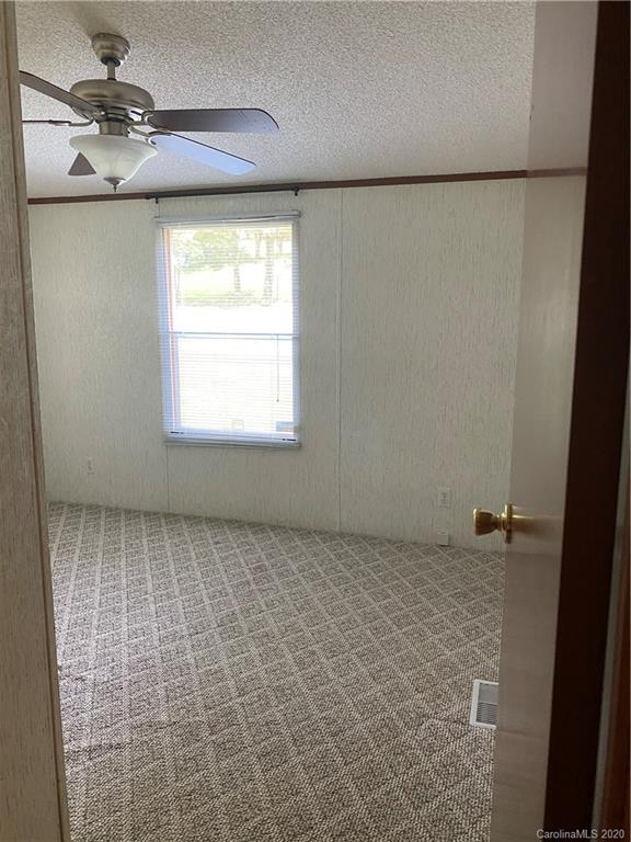 137 Walnut Road Clyde, NC 28721 - Photo 14 of 38