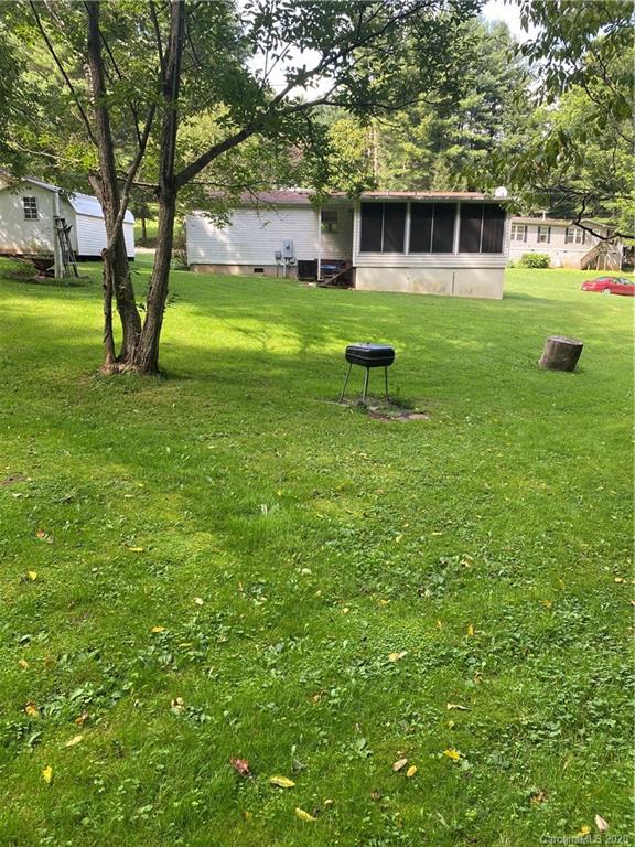 137 Walnut Road Clyde, NC 28721 - Photo 29 of 38